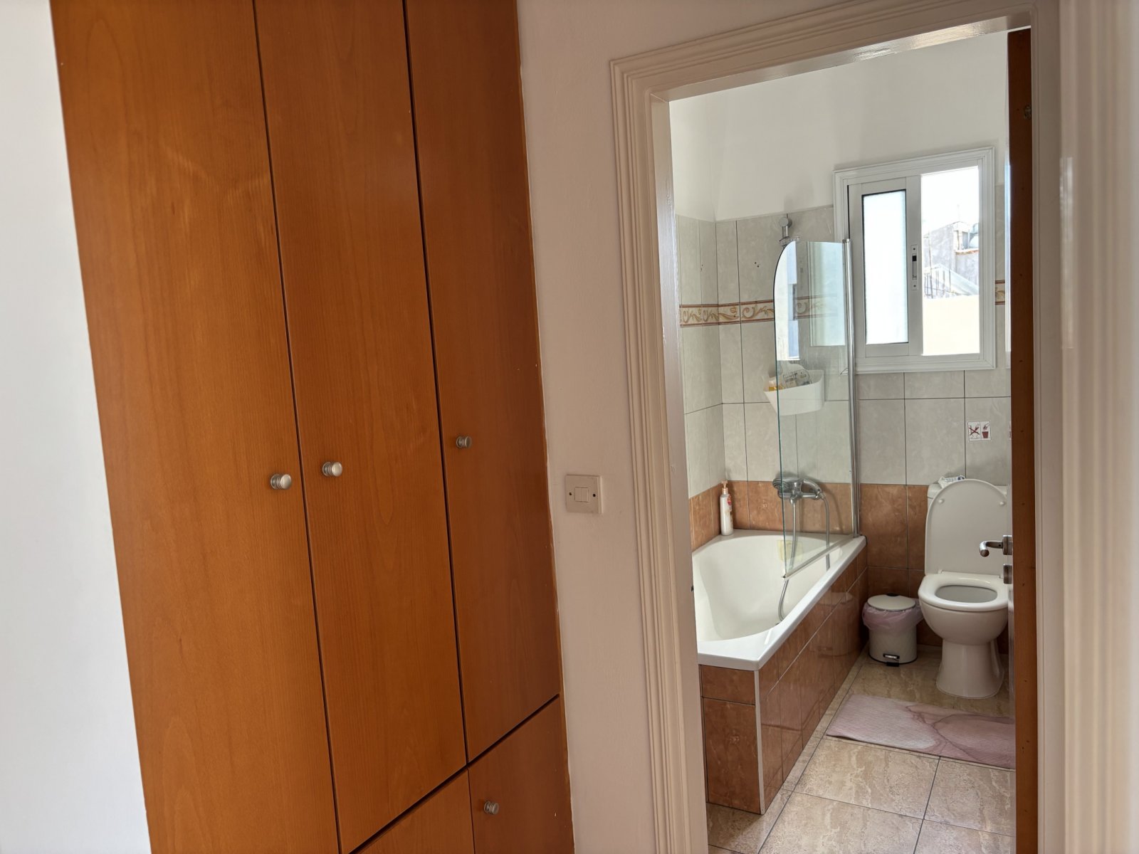 Modernes 2+1-Apartment in attraktiver Lage in Yeroskipou, Zypern