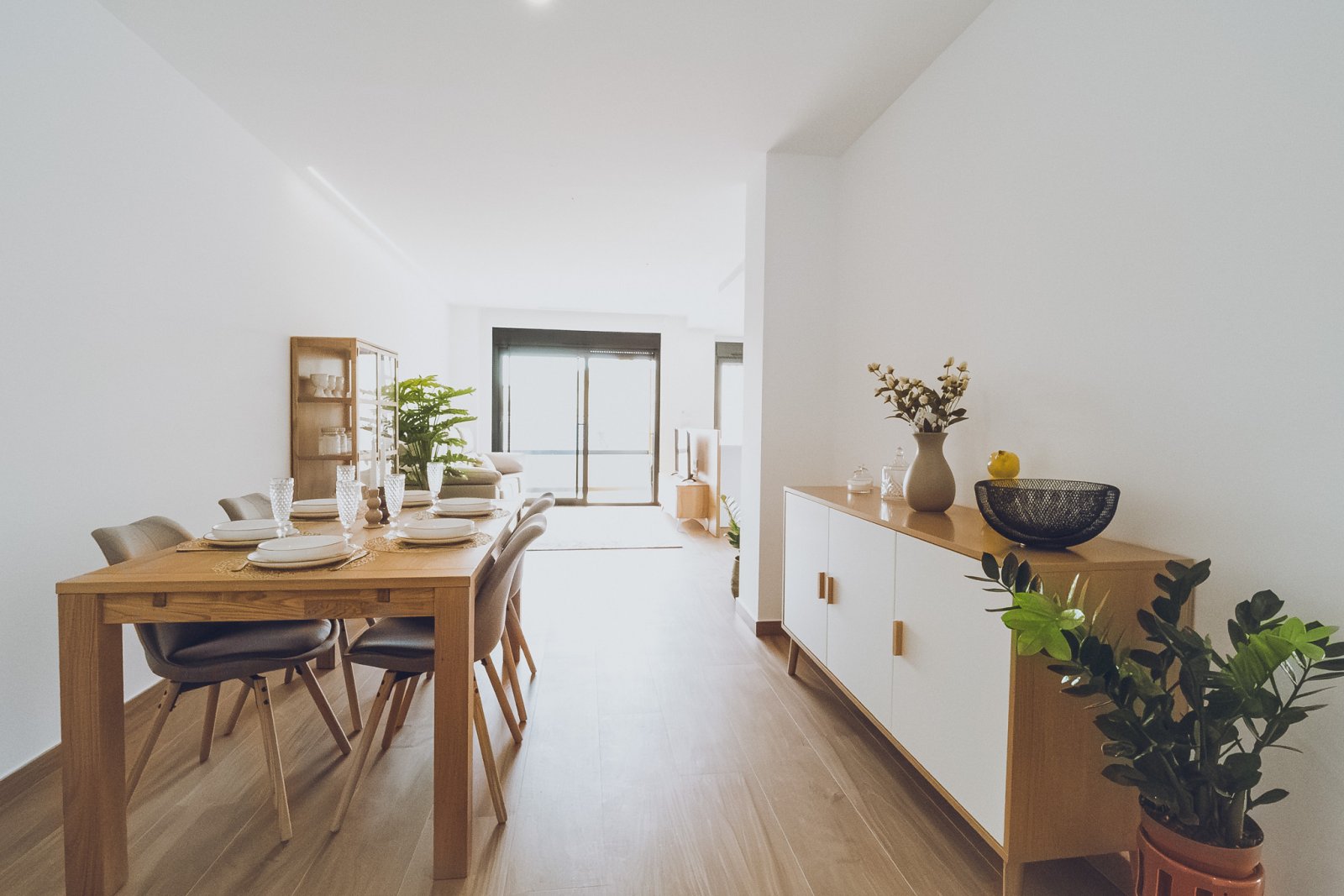 Exklusive Apartments und Penthäuser → private Terrassen, Garagen und ruhige Umgebung → Redován