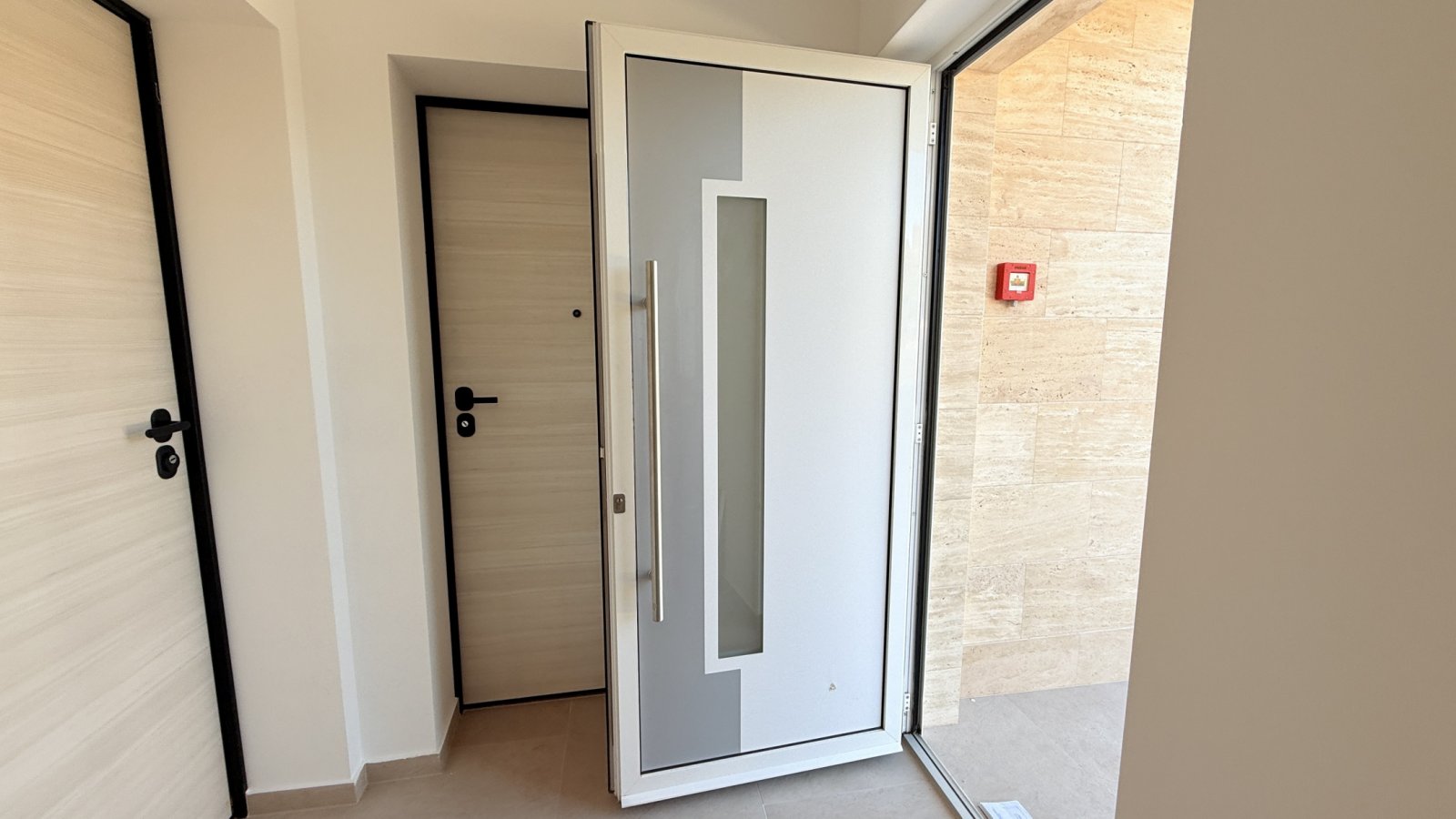 Modernes Apartment mit Panoramablick und zwei Kellern, Vodice