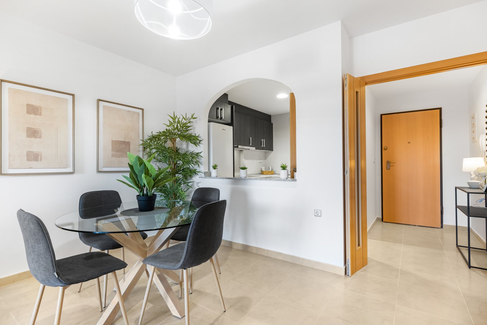 Moderne Apartments 2 km vom Meer entfernt, mit Pool und Garten, Orihuela