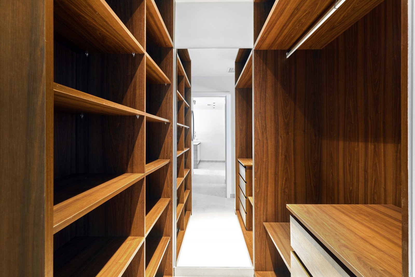 Sonniger Bungalow mit Solarium, 600 m vom Meer entfernt, Torrevieja