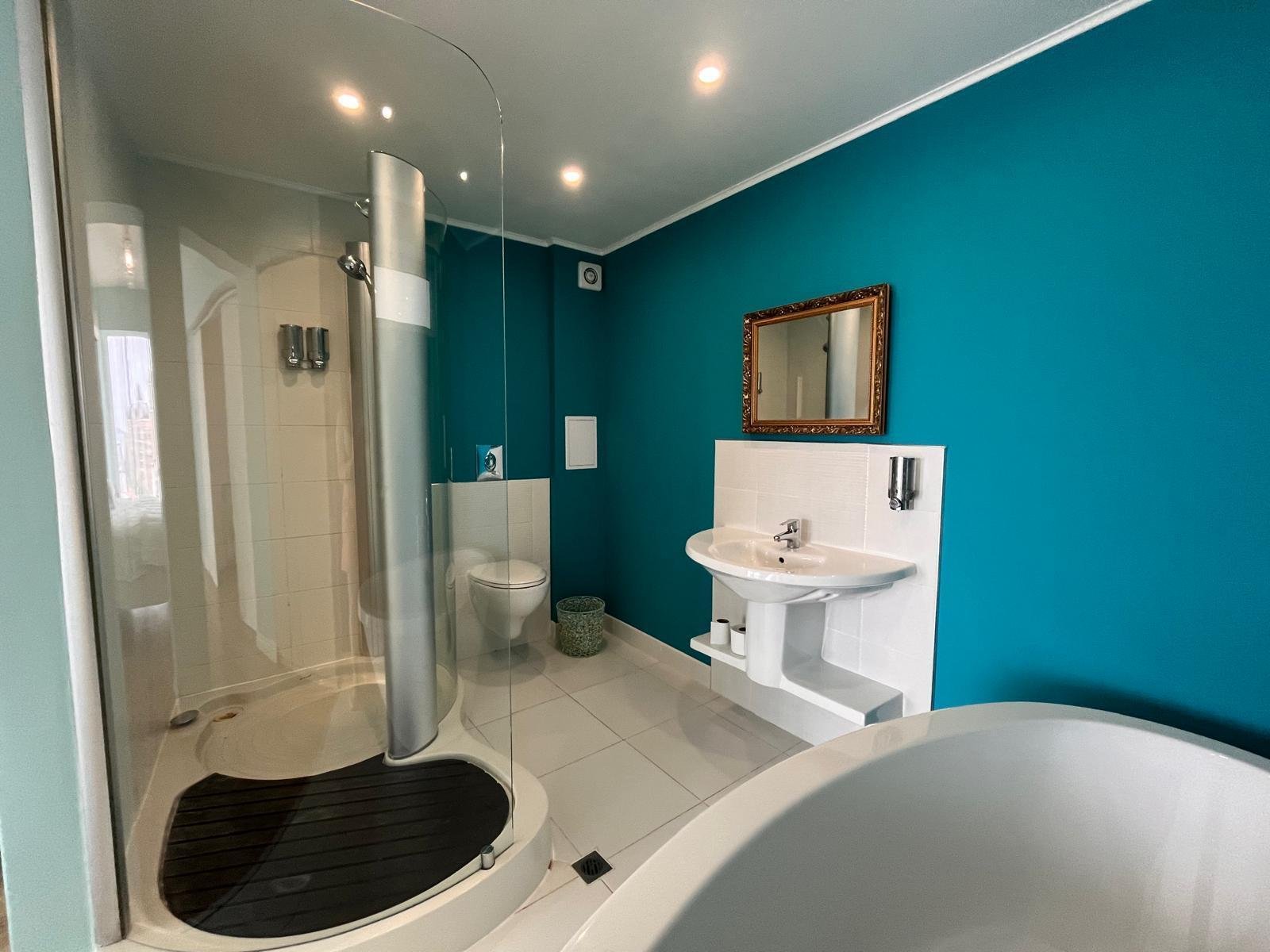 Bright 3-Bedroom Penthouse with Large Terrace in Sveti Vlas – 500m from the Sea