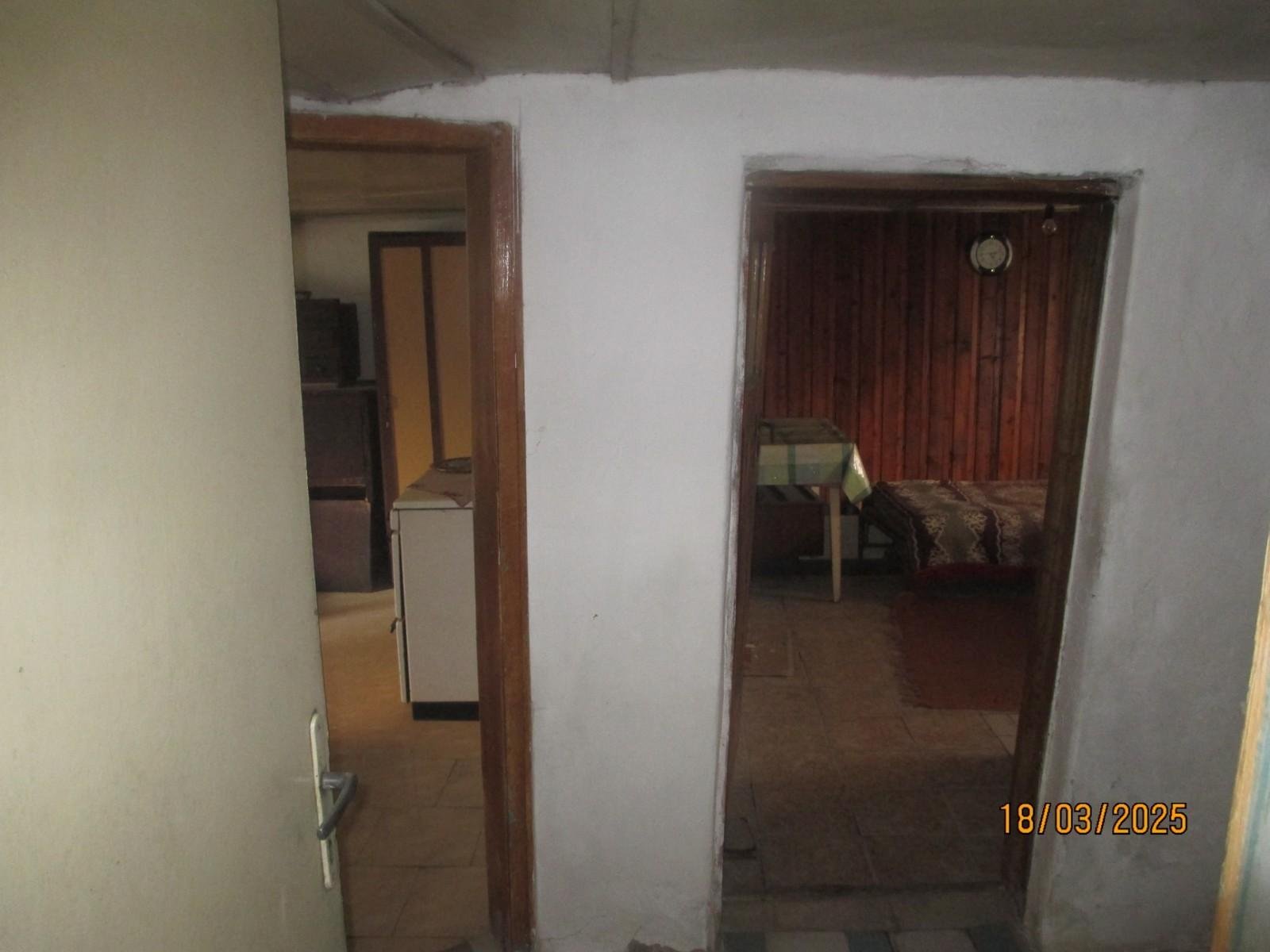 House with 300 m² Land Near the Center