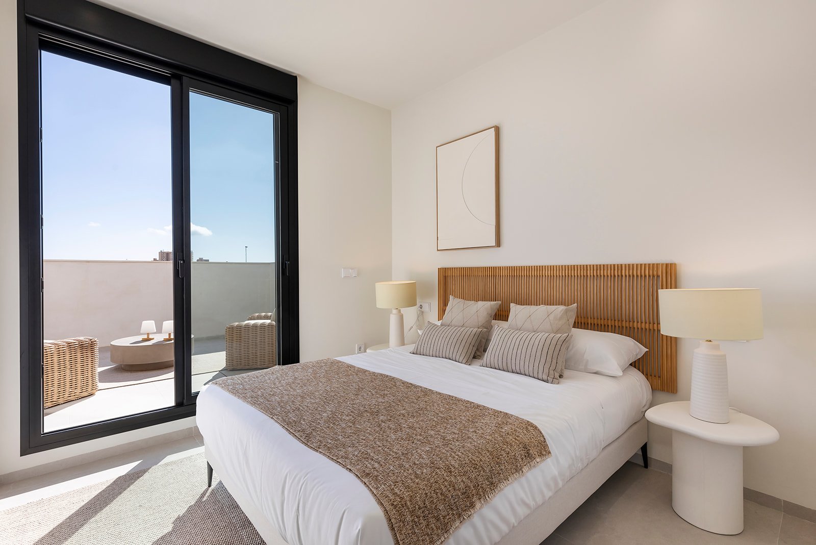 Modernes, freistehendes Ferienhaus mit privatem Pool und Garten, 2 km vom Meer entfernt, Los Alcázares