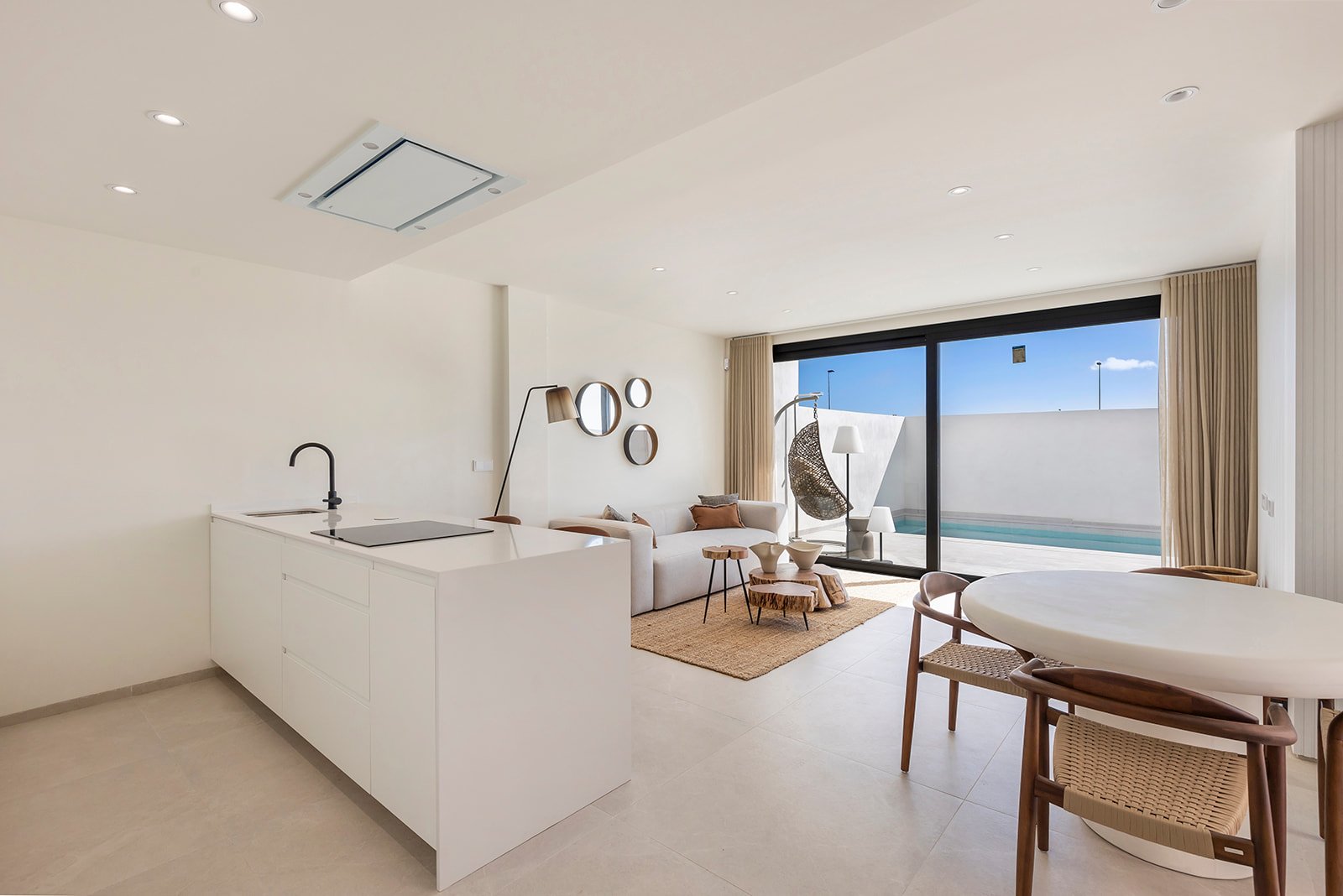 Modernes Ferienhaus, privater Pool und 2 km vom Meer entfernt, Los Alcázares