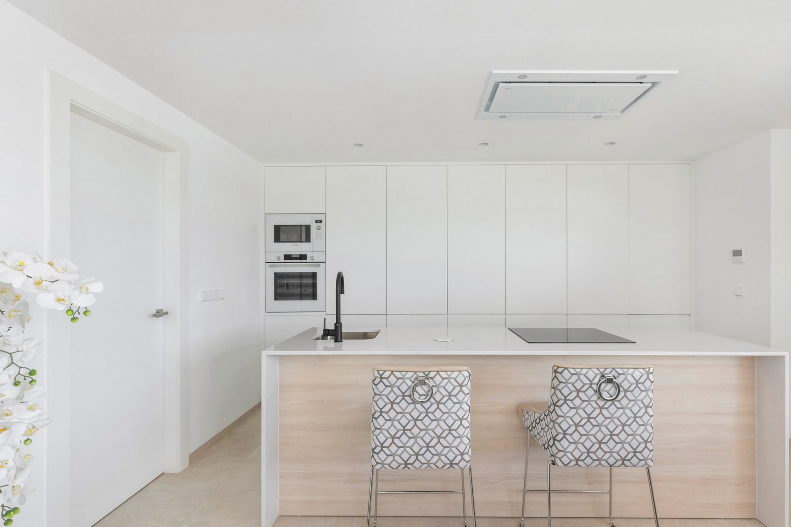 Modernes Ferienhaus, privater Pool und 2 km vom Meer entfernt, Los Alcázares