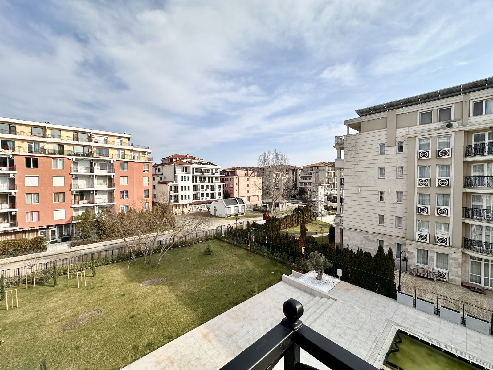 2 Zimmer Wohnung im neuen Luxus Komplex Jadore Secret Garden Sonnenstrand Bulgarien