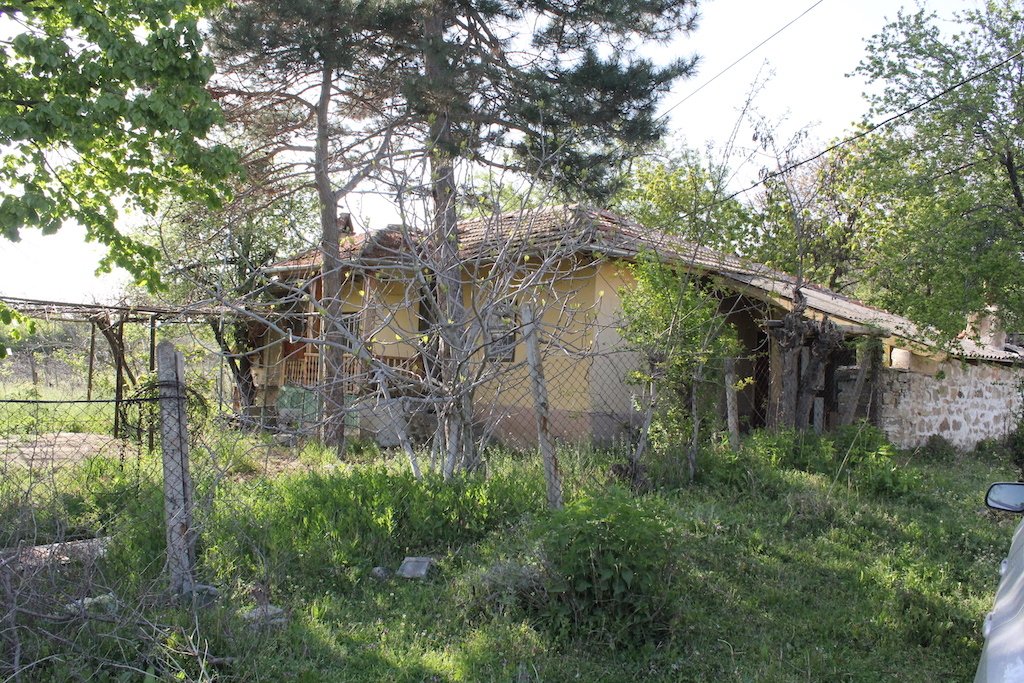 Grundstück mit altem Haus in Goritsa Bulgarien