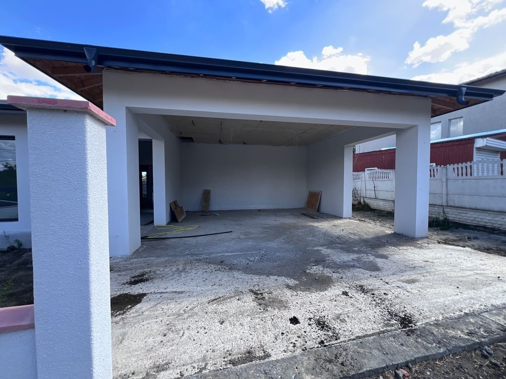 Bungalow in Rohbauzustand in Alexandrovo Bulgarien