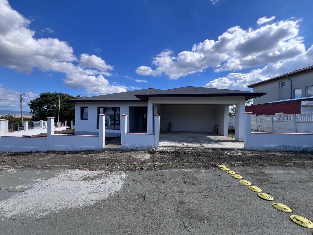 Bungalow in Rohbauzustand in Alexandrovo Bulgarien
