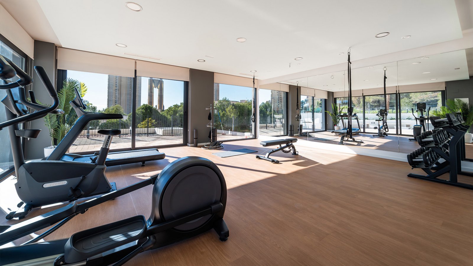 Geräumige Wohnung mit Panoramablick auf das Meer und den Golfplatz in Benidorm