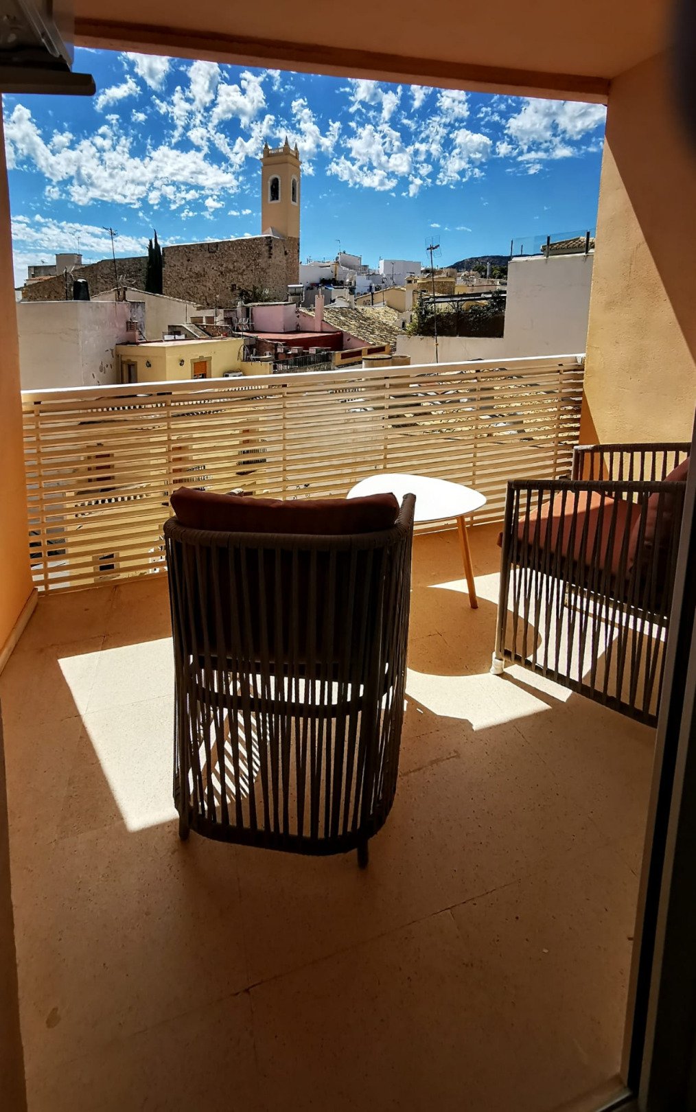 Stilvoll renoviertes Apartment mit Terrasse und Blick auf die Altstadt von Calpe