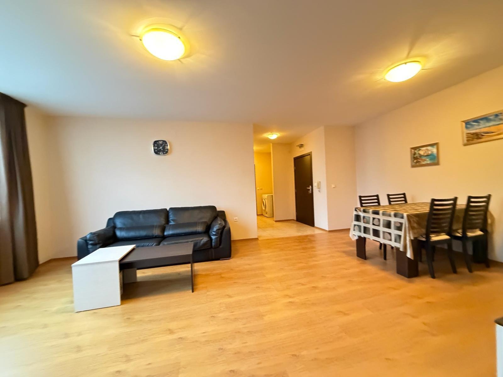 Dreizimmerwohnung mit Poolblick in der Anlage Viyana, Nessebar, Bulgarien