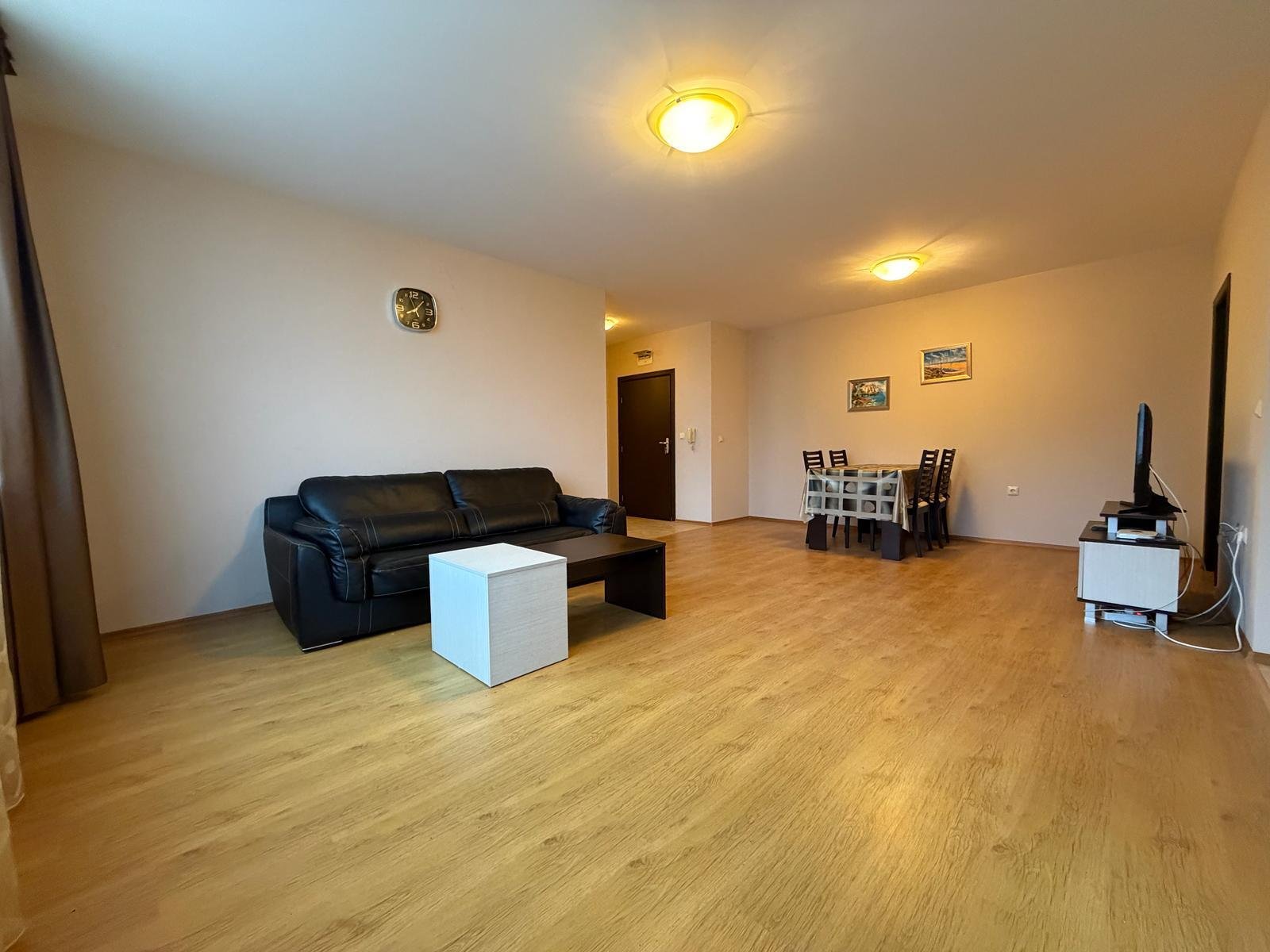 Dreizimmerwohnung mit Poolblick in der Anlage Viyana, Nessebar, Bulgarien