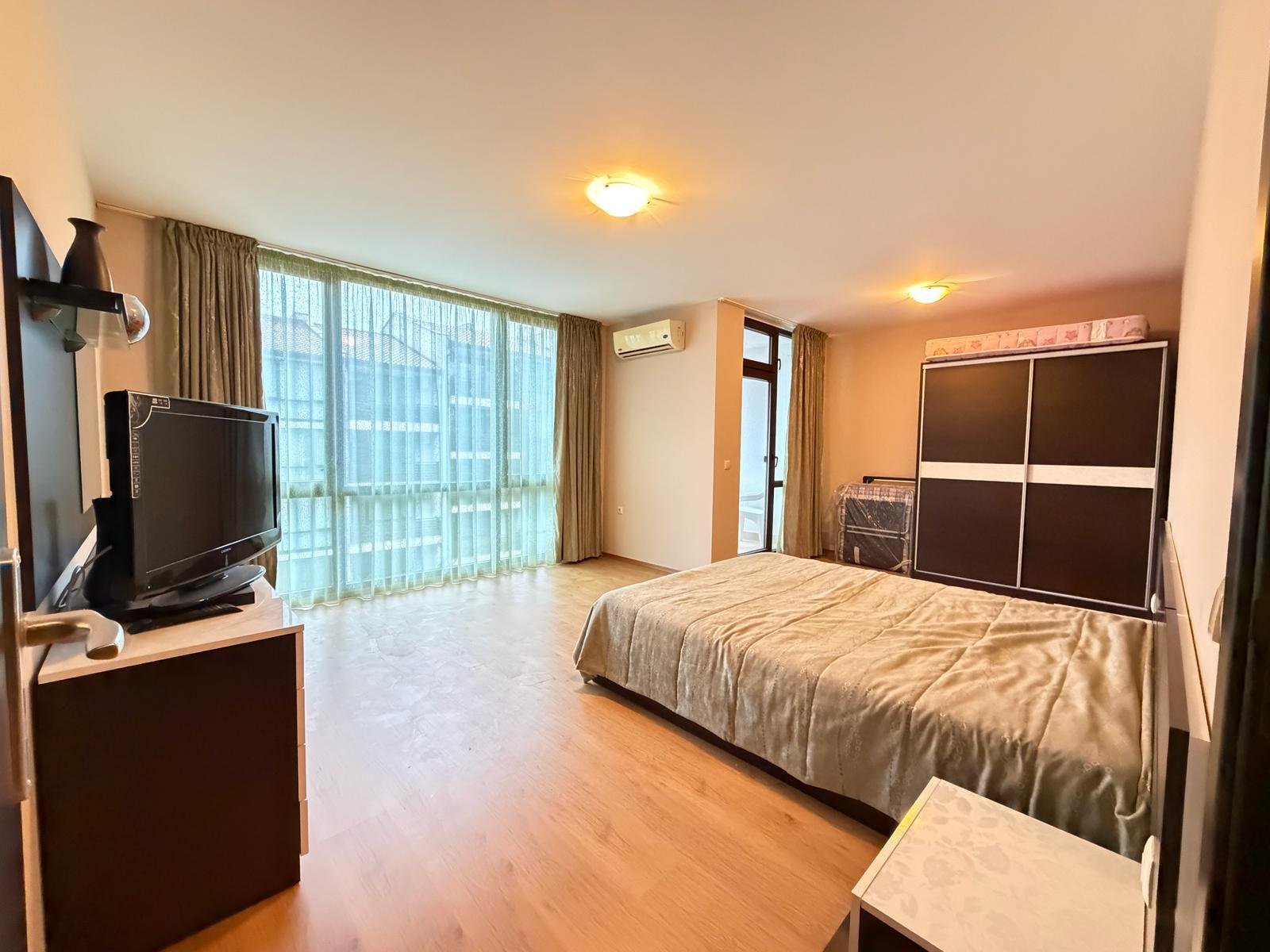 Dreizimmerwohnung mit Poolblick in der Anlage Viyana, Nessebar, Bulgarien