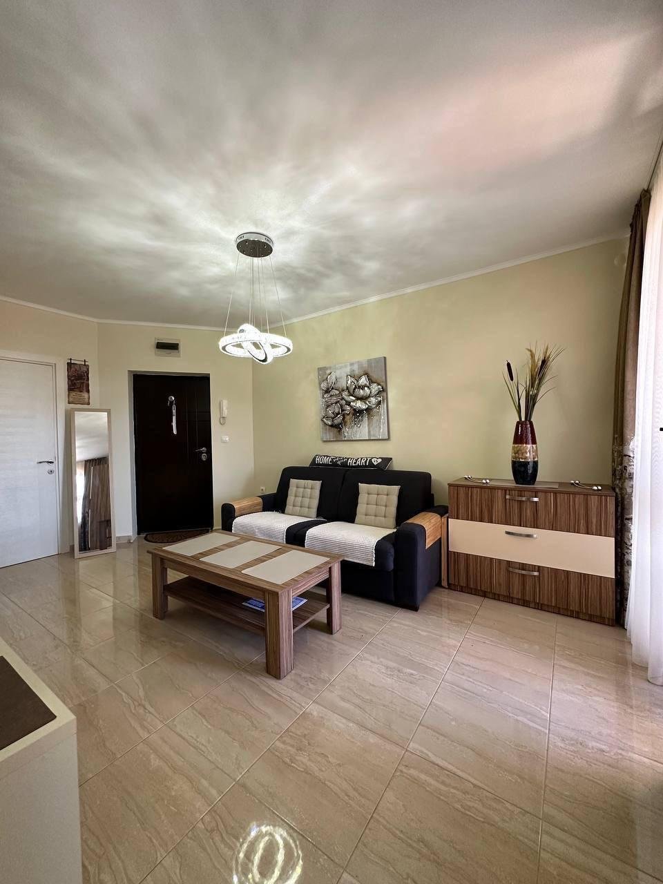 Zweizimmerwohnung mit Poolblick in der Anlage Esteban, Nessebar, Bulgarien