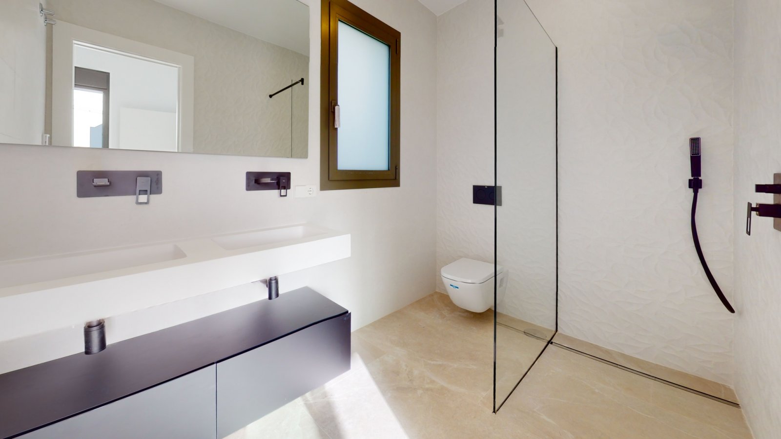 Exklusive freistehende Häuser mit privatem Pool, 2 km vom Meer entfernt, Los Alcázares