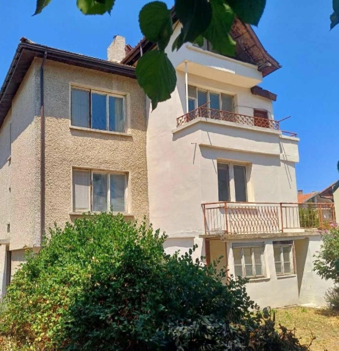 Large Investment House near the Beach in Chernomorets | 210 m² | €201,600 