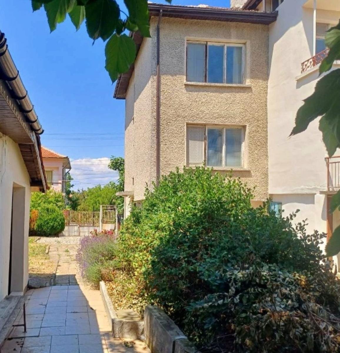 Large Investment House near the Beach in Chernomorets | 210 m² | €201,600