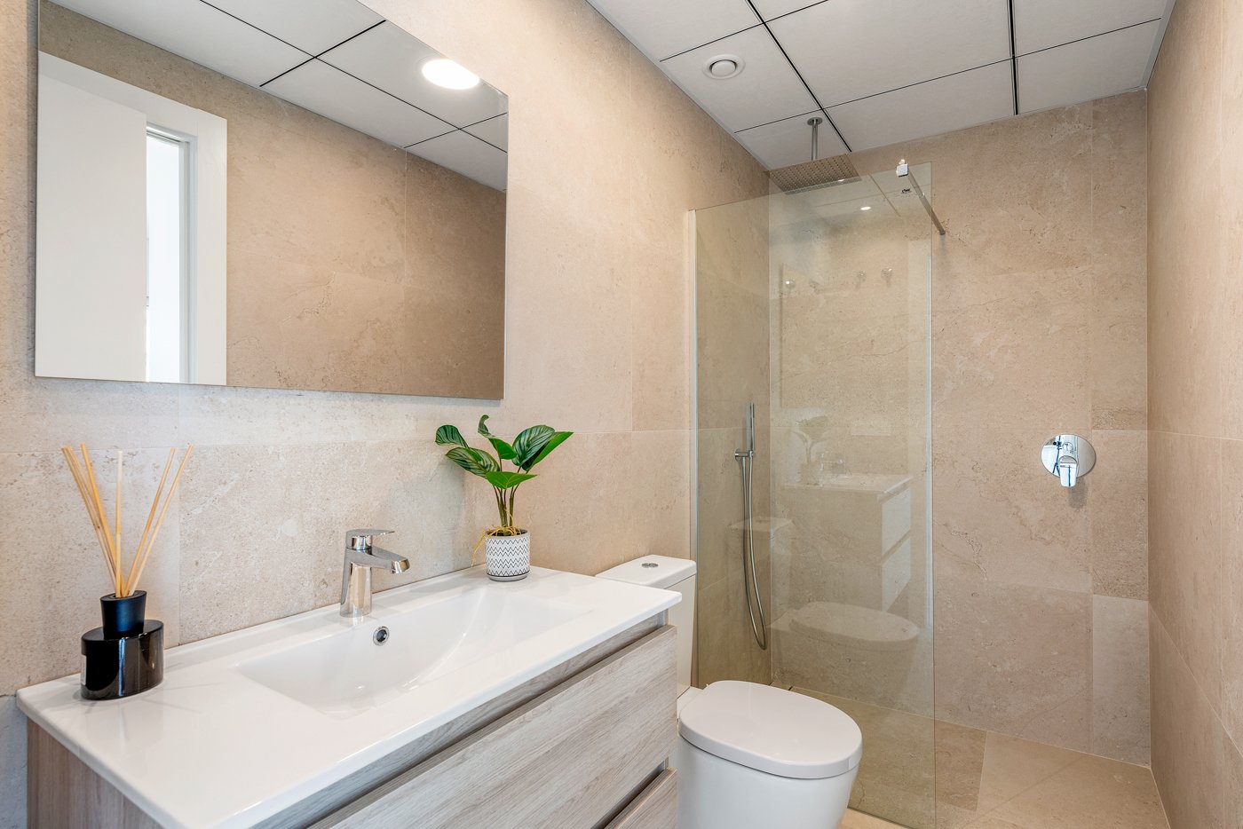 Luxusvillen mit privatem Pool, 1 km vom Meer entfernt, Los Alcázares