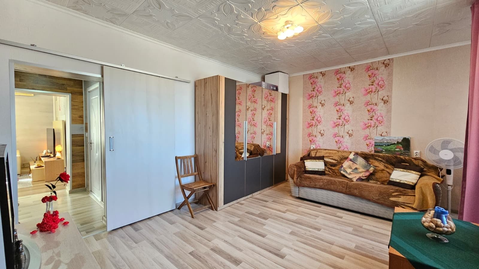 Haus mit Nebengebäude im Dorf Dyulevo Bulgarien