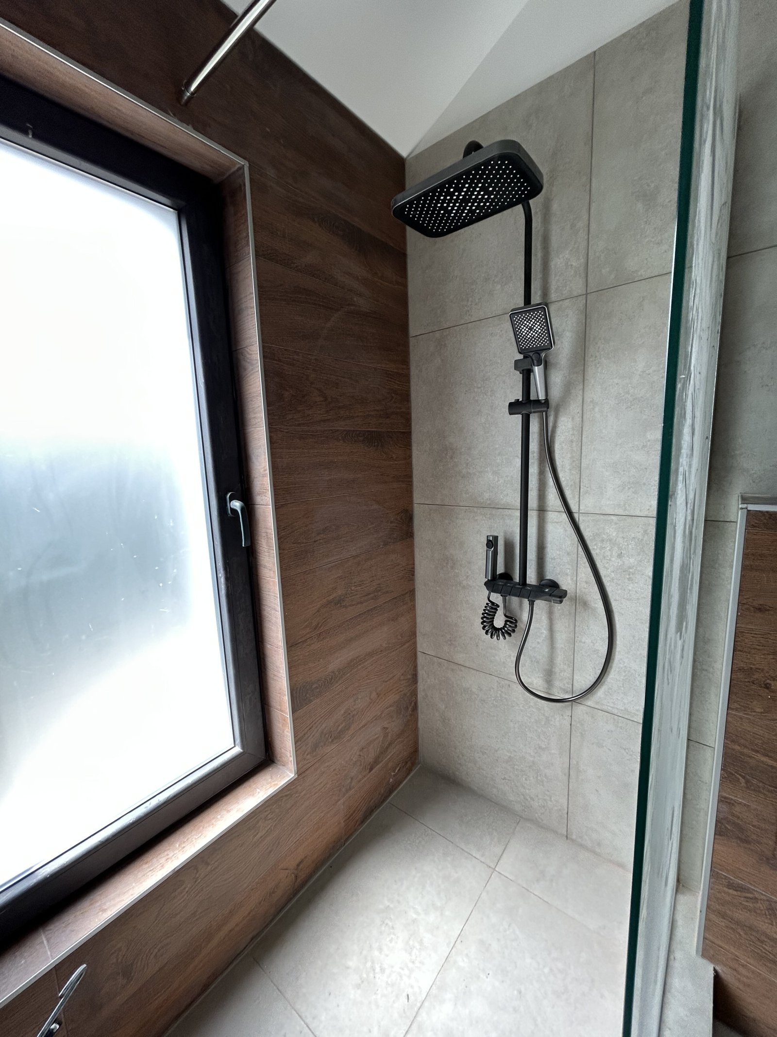 Moderne 3-Zimmer-Doppelhaushälfte im Forest Club Varna – zweistöckig mit 150 m²