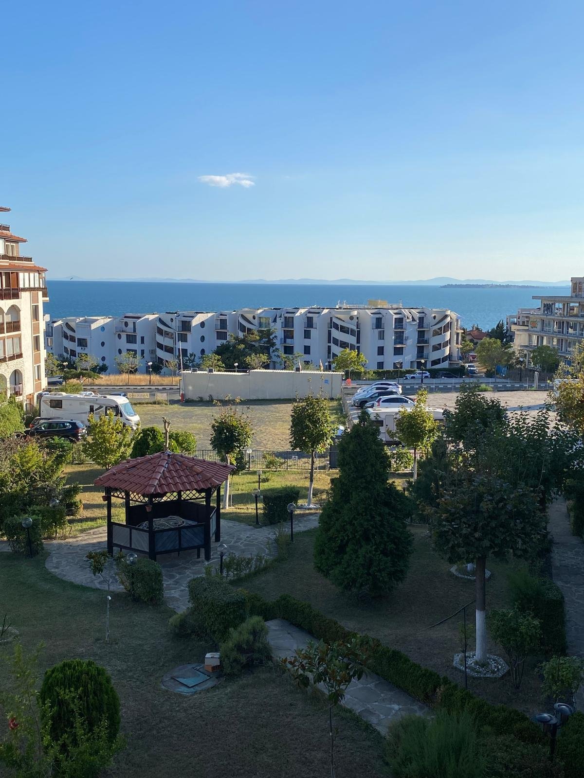 Sveti Vlas: Eine Zweizimmerwohnung mit Meerblick im Komplex Vodenitsa in Sveti Vlas, Bulgarien 