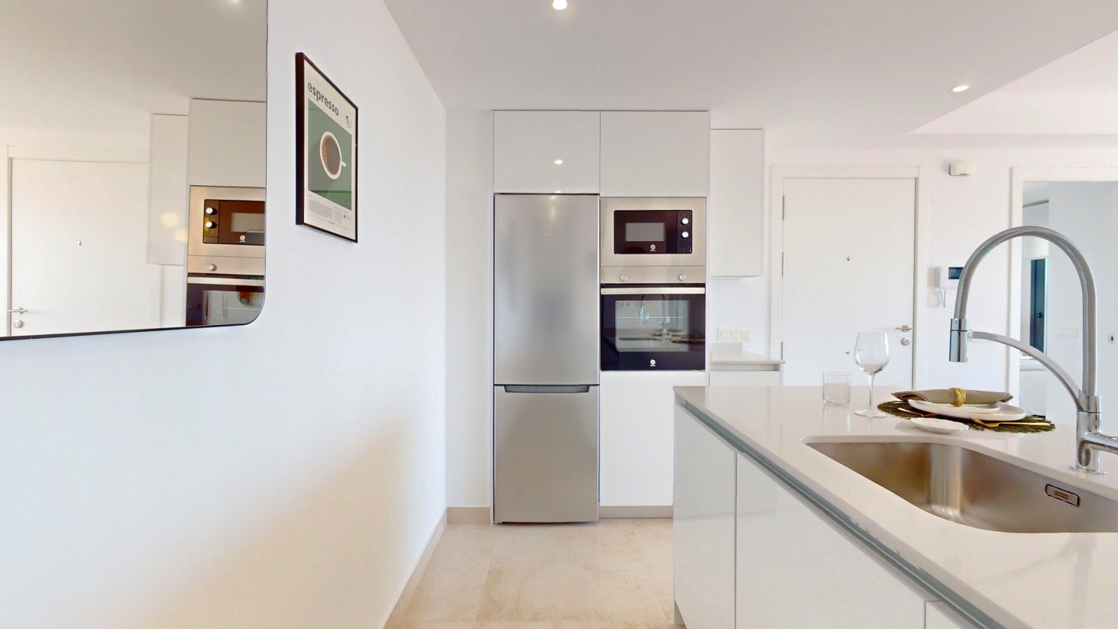 Moderne Apartments in erster Meereslinie mit Swimmingpool und Garage, Águilas