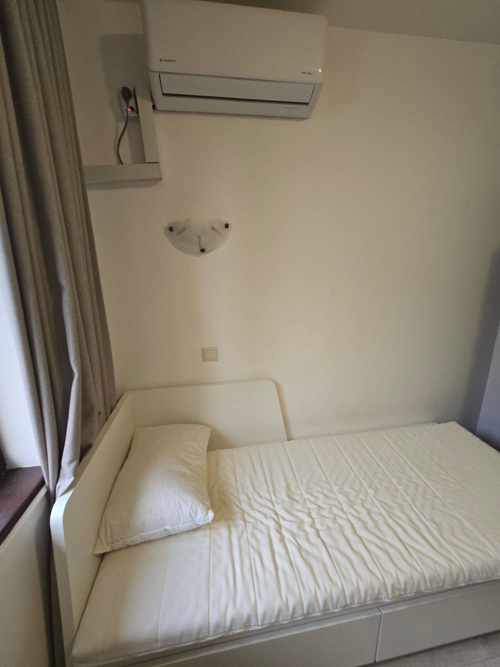 Zweistöckiges Haus in Kosharitsa – 120 m² Komfort, vollständig renoviert und bezugsfertig. Komplex Imperial Heights, Bulgarien.