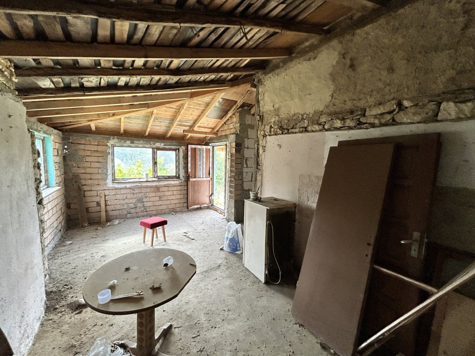 Altes teilsaniertes Haus mit großem Grundstück in Odrintsi Region Dobrich Bulgarien