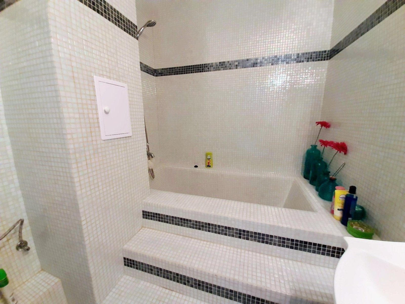 Einzigartiges, luxuriöses Maisonette-Apartment mit 4 Schlafzimmern, nur 300 m vom Strand entfernt, im Komplex Esteban in Nessebar, Bulgarien.“