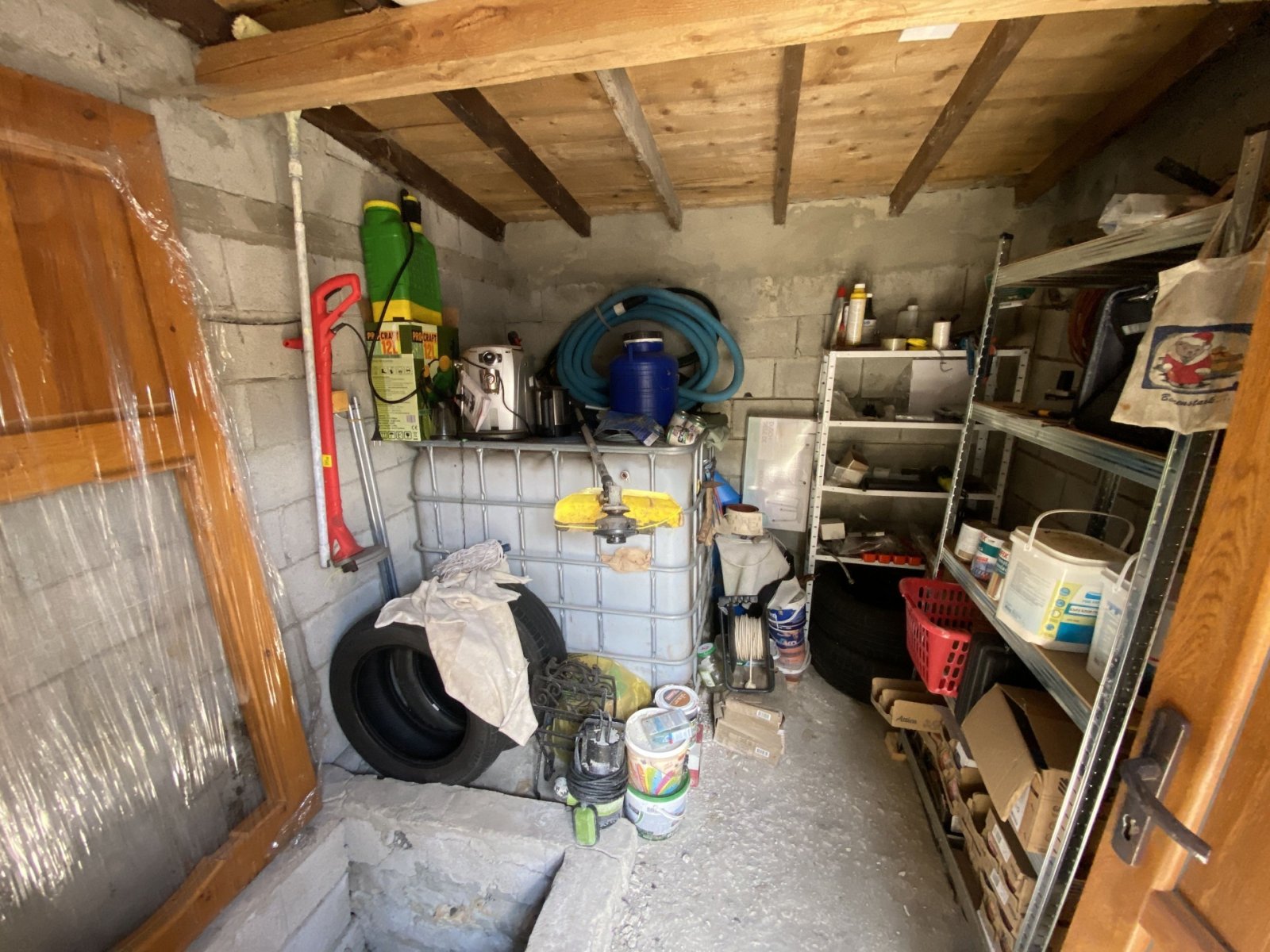 Einfamilienhaus mit Pool und Garten im Dorf Slaveevo Dobrich Bulgarien