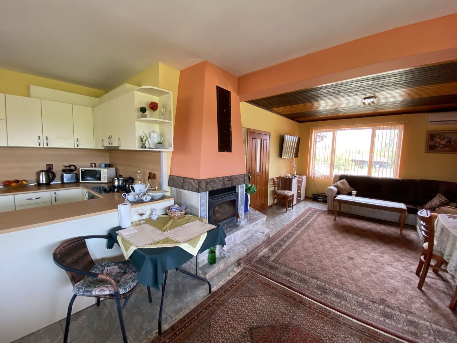 Einfamilienhaus mit Pool und Garten im Dorf Slaveevo Dobrich Bulgarien