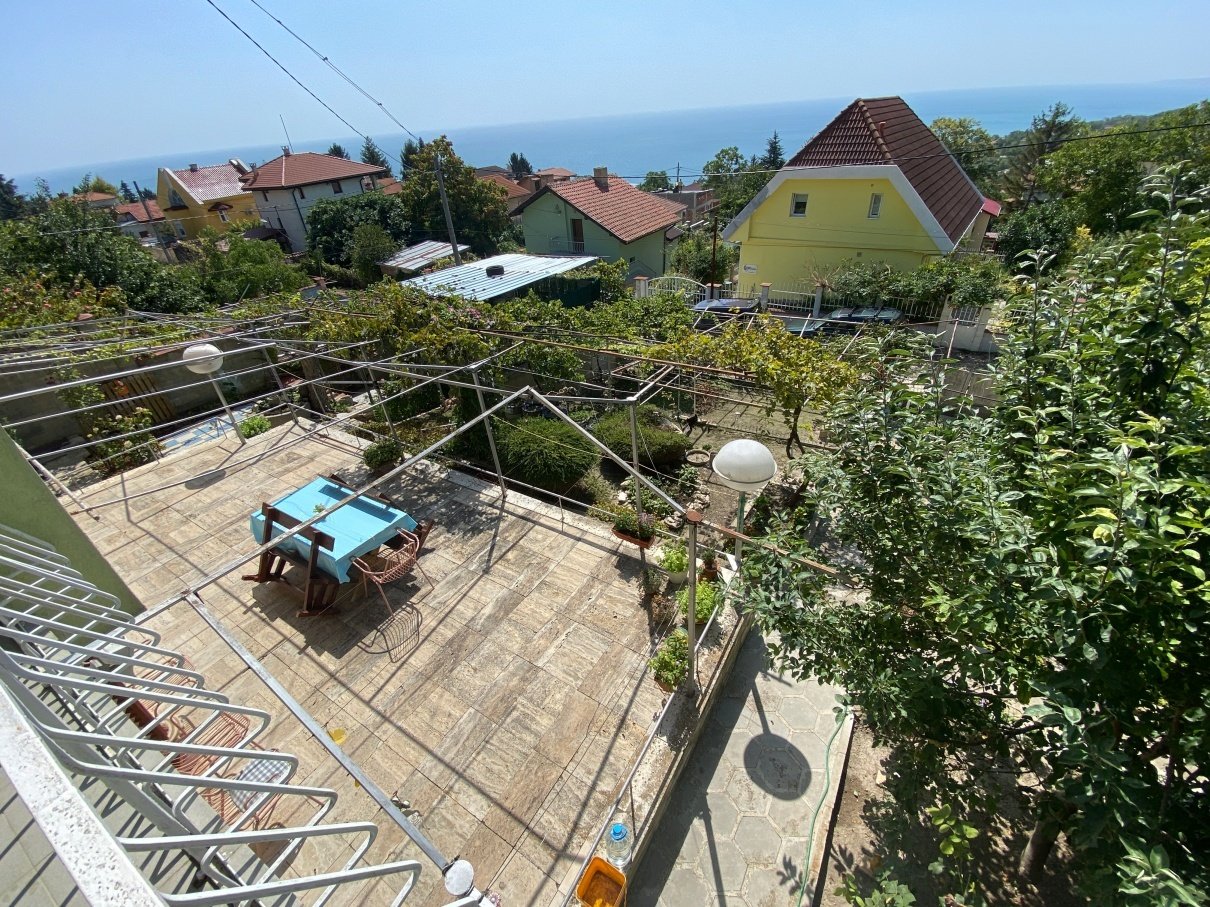 2 Doppelhaushälften in Balchik mit Blick auf das Meer