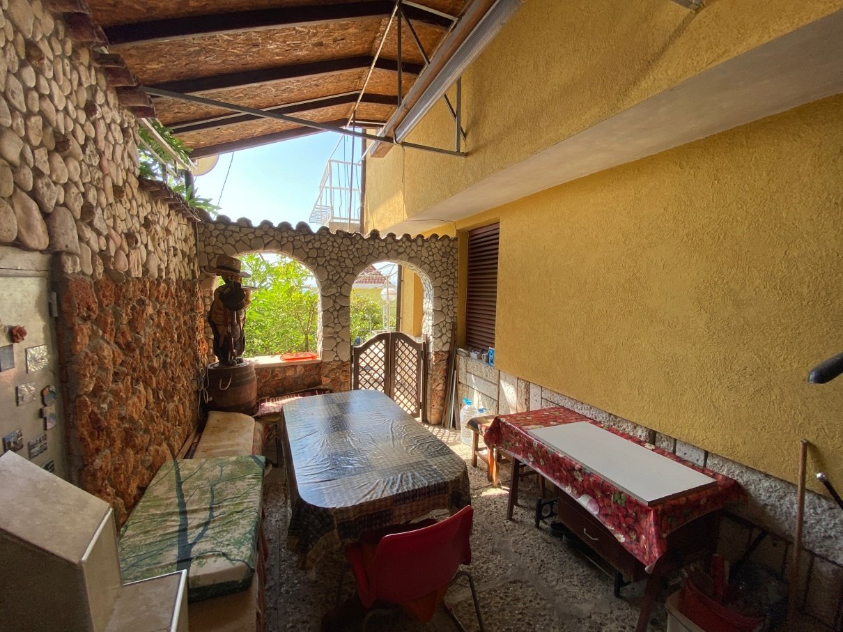2 Doppelhaushälften in Balchik mit Blick auf das Meer