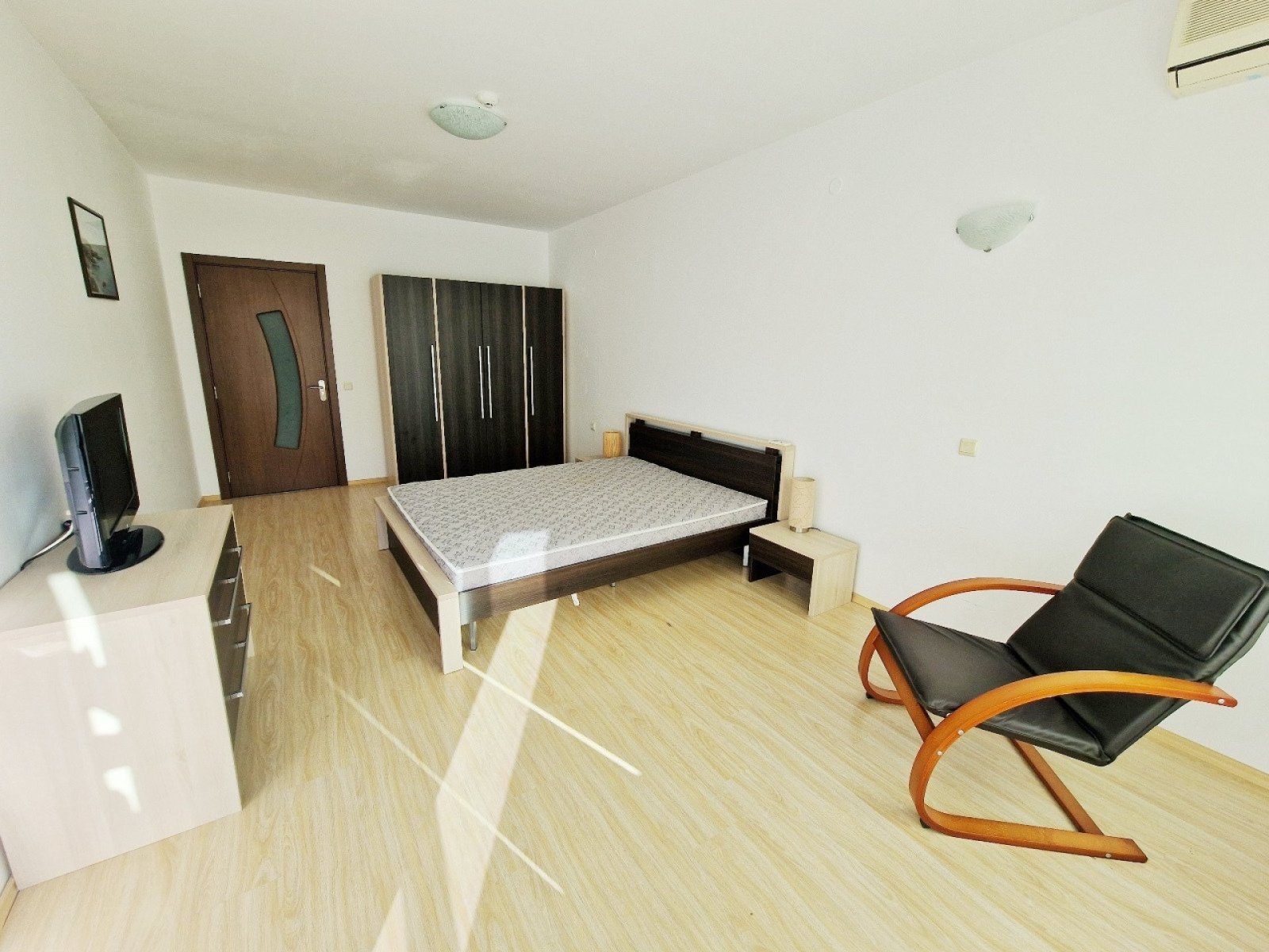 3-Zimmer-Wohnung mit Meerblick, zwei Badezimmern, direkt am Strand – Komplex Silver Beach, Byala, Bulgarien