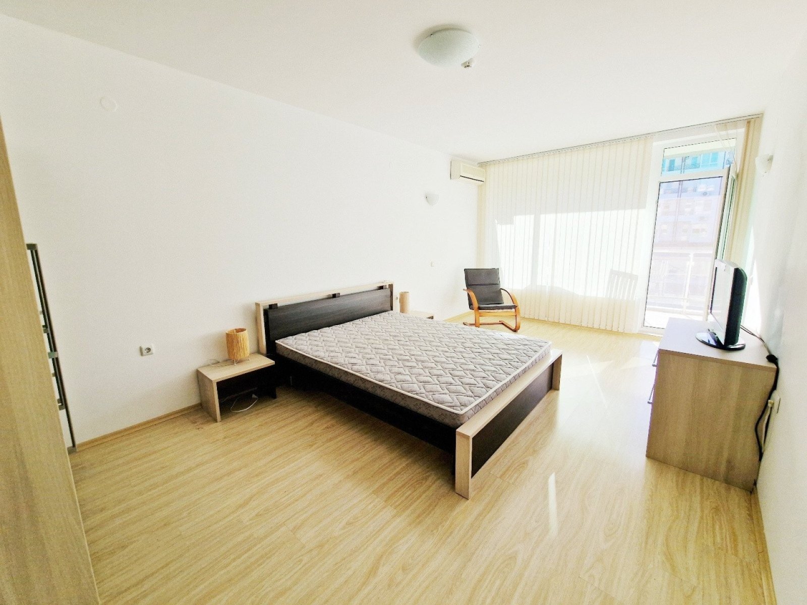 3-Zimmer-Wohnung mit Meerblick, zwei Badezimmern, direkt am Strand – Komplex Silver Beach, Byala, Bulgarien