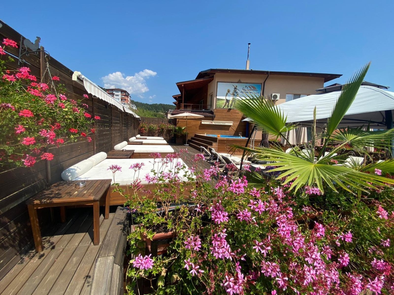 1+1 Wohnung in einem Aparthotel im Bezirk Ladzhenesky, Welingrad, Bulgarien