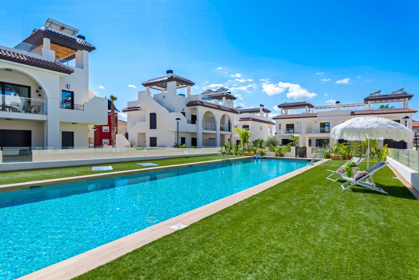 Moderner Bungalow mit Schwimmbad und Garten, 4 km vom Meer entfernt, Rojales