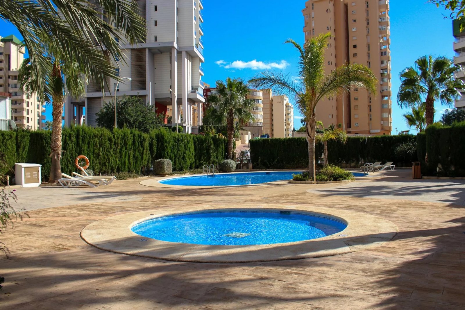 Exklusive Appartements, 200 m vom Strand mit Schwimmbad, Calp