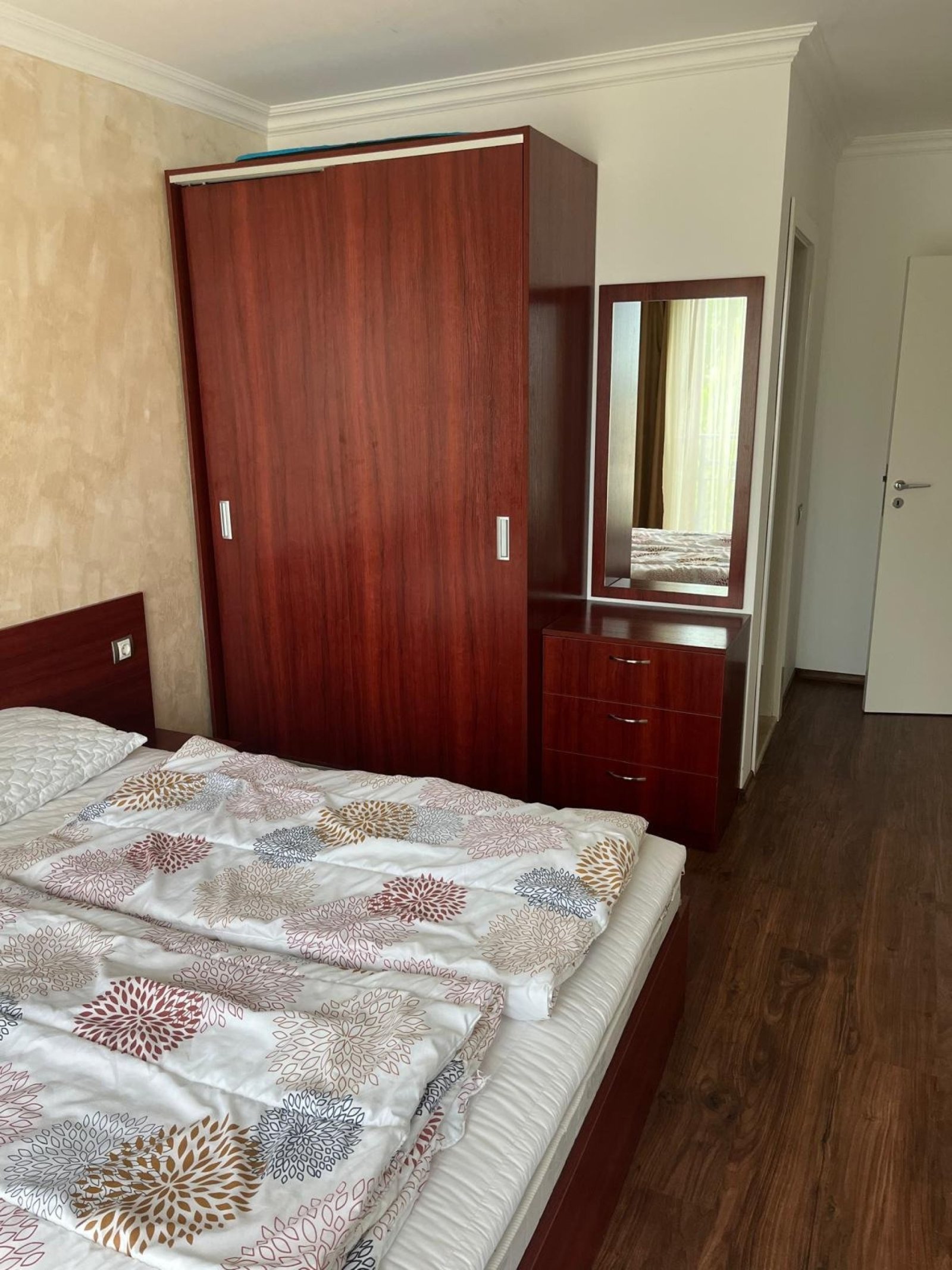 Dreizimmerwohnung mit wunderschönem Meerblick in erster Meereslinie – Pomorie, Komplex Boutique Rose Gardens, Bulgarien.