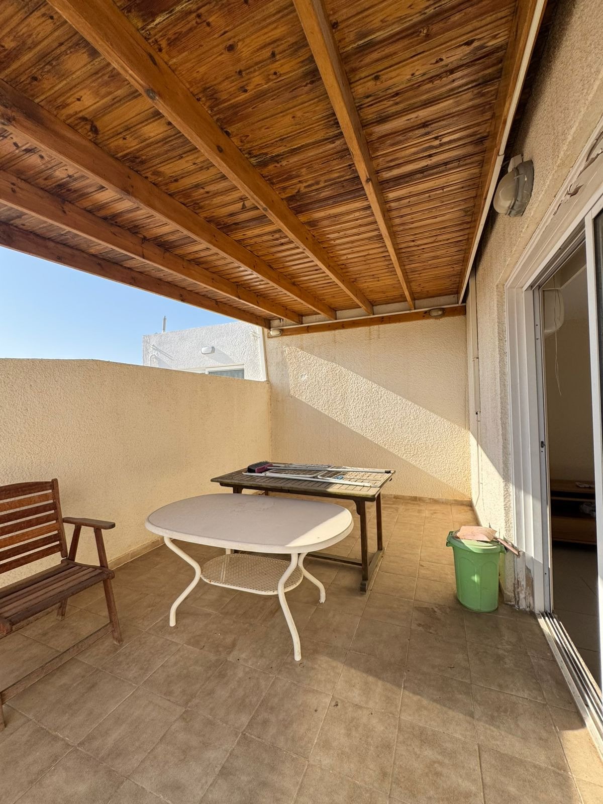Gemütliches 2+1-Apartment mit geräumiger Terrasse in attraktiver Lage in Kapparis, Zypern