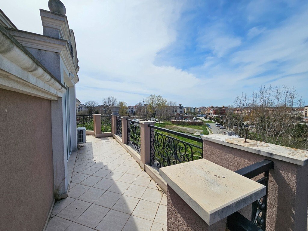 1+2-Zimmer-Apartment im Izida Palace Komplex, Sonnenstrand, Bulgarien