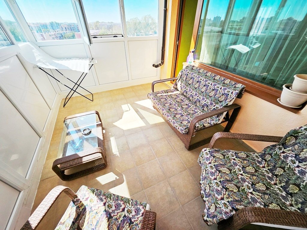 1-bedroom apartment with mountain view, pool, and terrace in Amadeus 5