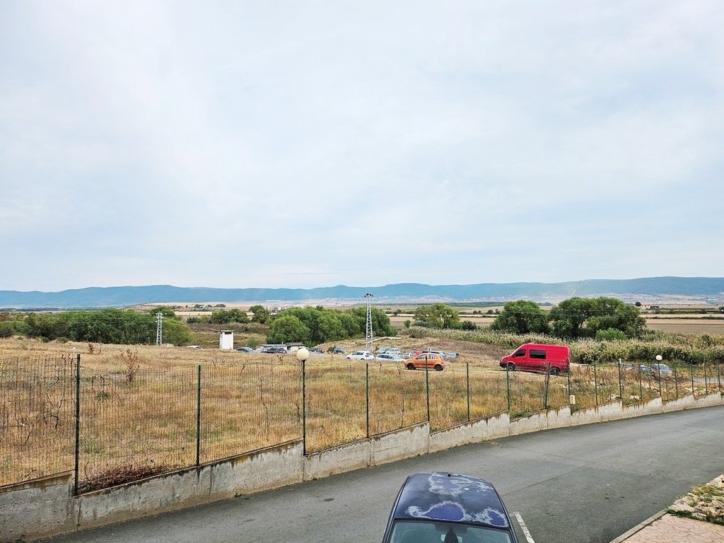 Compact 2-Bedroom Apartment with Open Views in Sunny Day 6 – Budget-Friendly Option