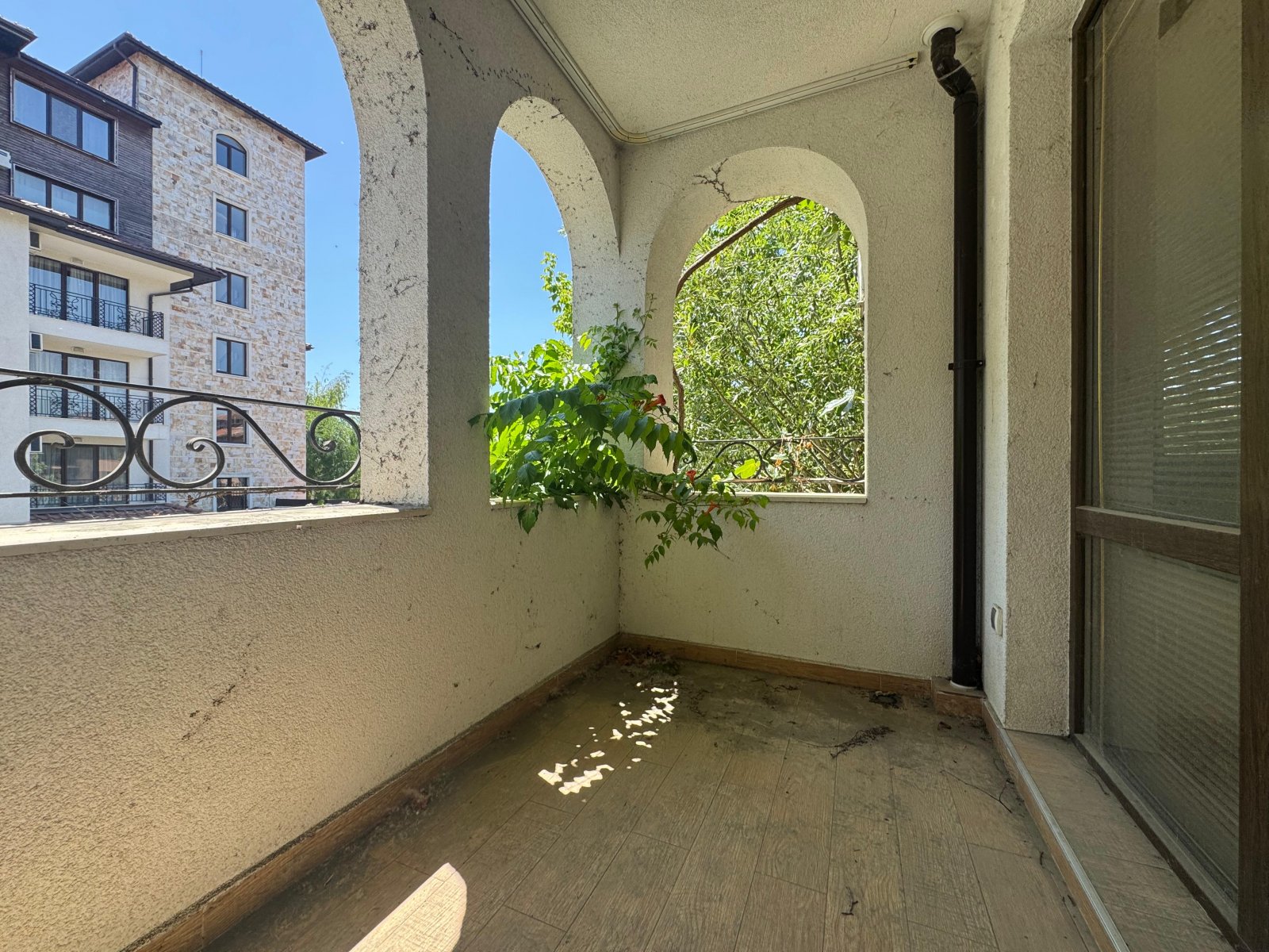 Ein-Zimmer-Apartment im Esteban-Komplex in Nessebar.