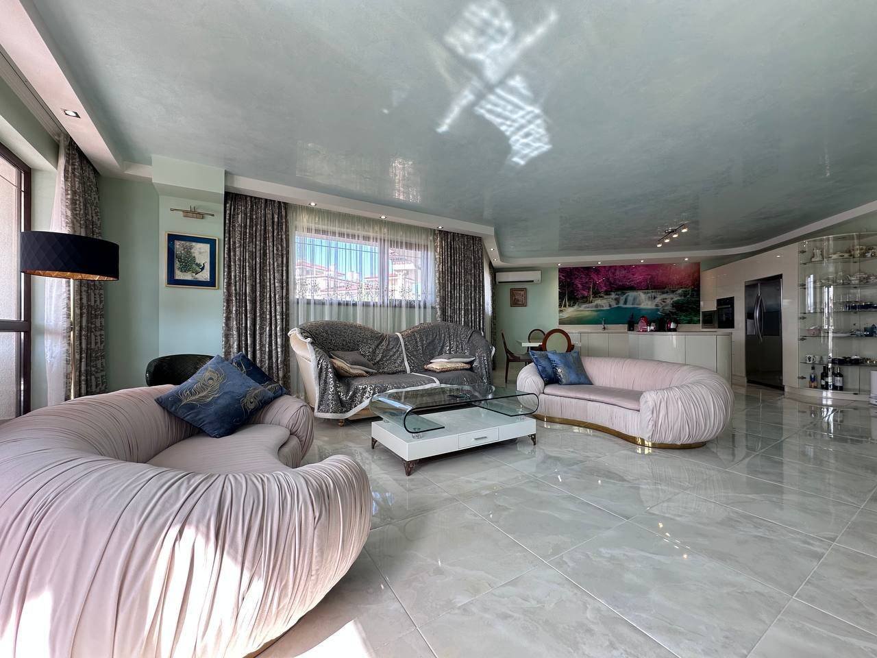 Zwei-Zimmer-Wohnung in Poseidon
