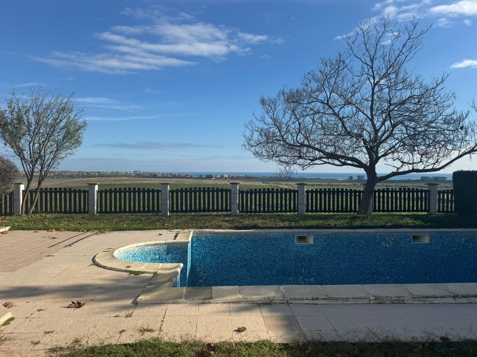 Großzügiges zweistöckiges Haus mit beeindruckendem Meerblick in Floral Hills, Teil des Vineyards Resorts