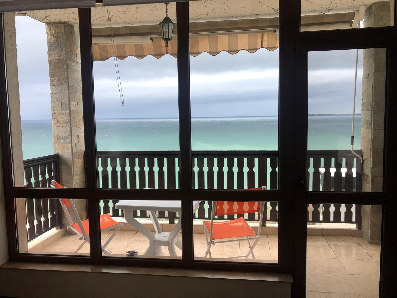 Zwei-Zimmer-Apartment in ERSTER REIHE mit FRONTALEM MEERBLICK - Sveti Vlas, Tryavna Beach-Komplex