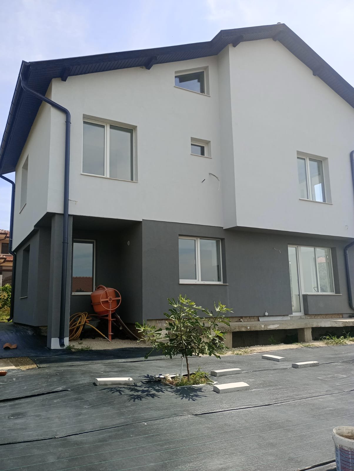 Wunderschönes dreistöckiges Haus mit herrlichem Meerblick in Kosharitsa (Neubau)